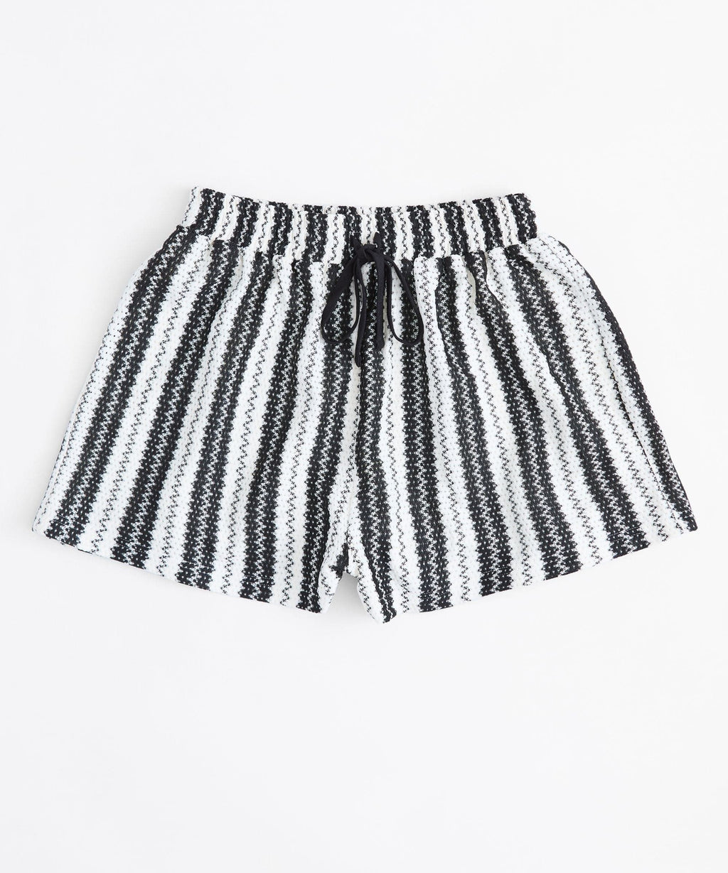 Cabana Women Plus Size Textured Knit Shorts - Black/White